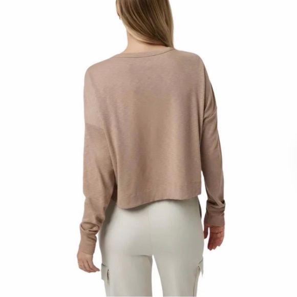 Vuori Women's Brown Long Sleeve Henley Top - Picture 2 of 7